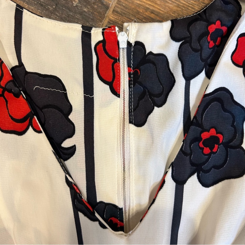Vintage-Inspired Floral Midi Dress (2000s) - Picture 4 of 7
